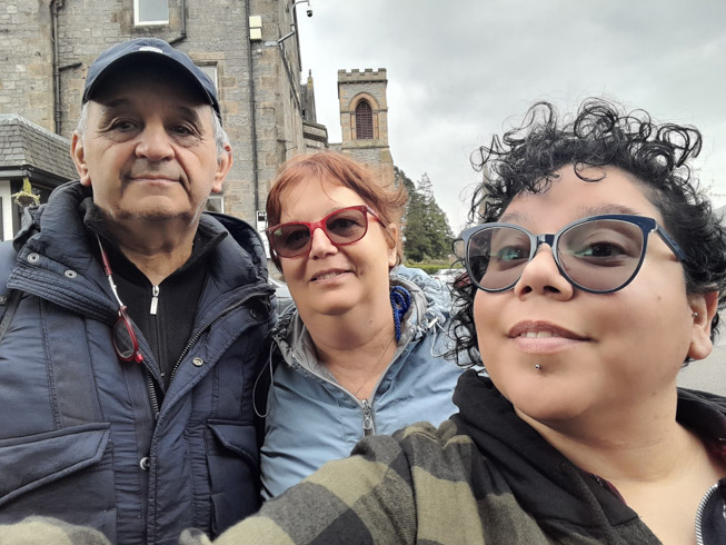 selfie of the guide with two clients